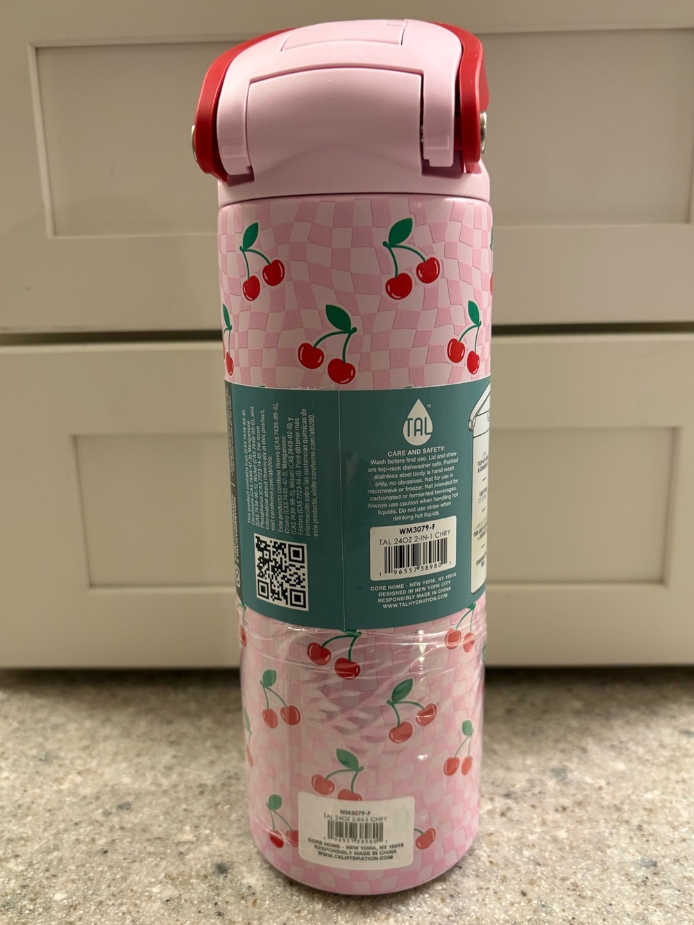 Water bottle - Picture 2 of 7